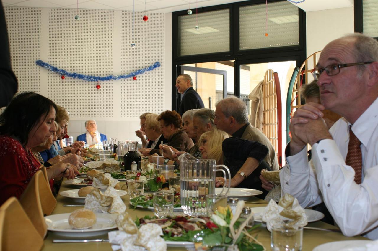 Noël des anciens à Bendejun