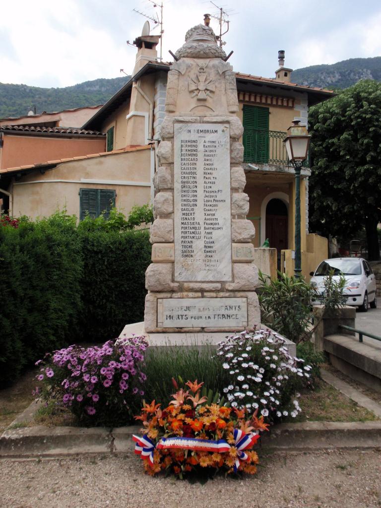 Le Monument aux Morts